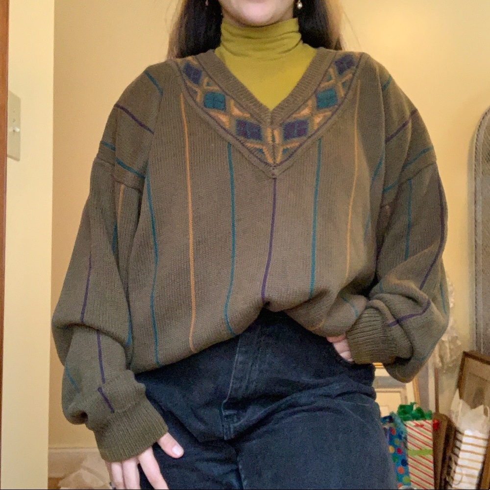 V neck sweater